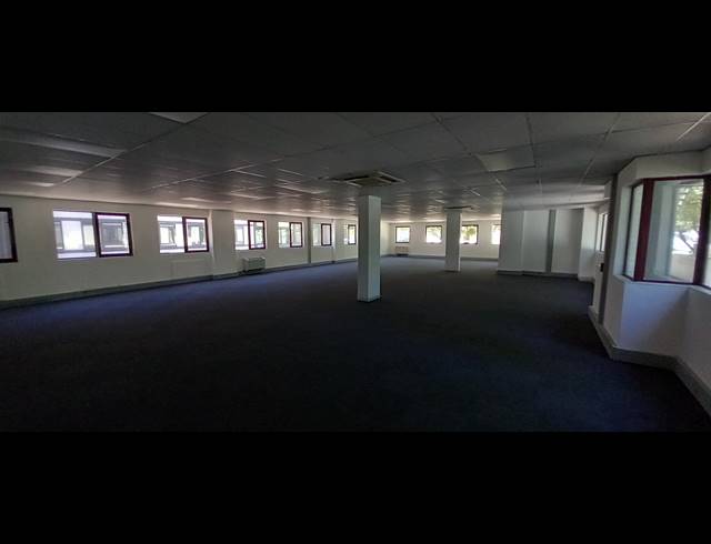 587M² OFFICE TO LET IN EDENBURG